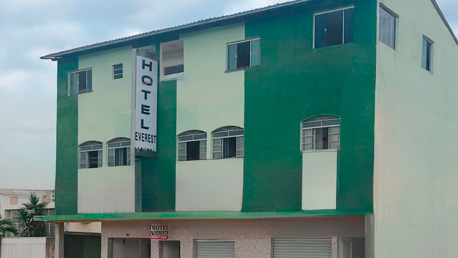 Banner Hotel Eveste